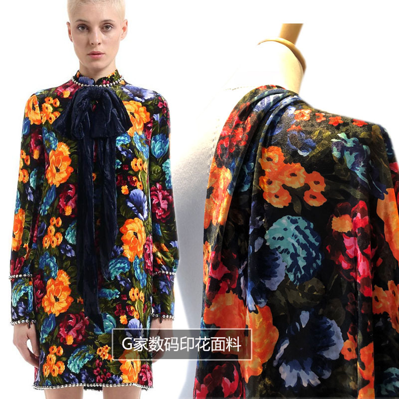 欧美同款花型 秋冬新款丝绒乱花图案数码印花时装面料 现货供应