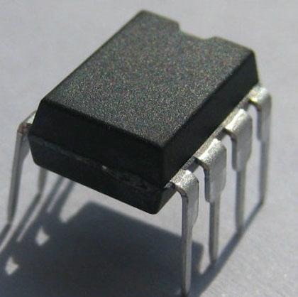 MC34063  DIP8封装 MC品牌 双极型线性变换器控制电路IC 欢迎订购