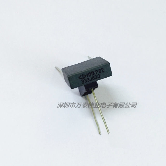 C82系列 法拉MMKP82校正电容630V333J 0.033UF  P15MM方块电容器