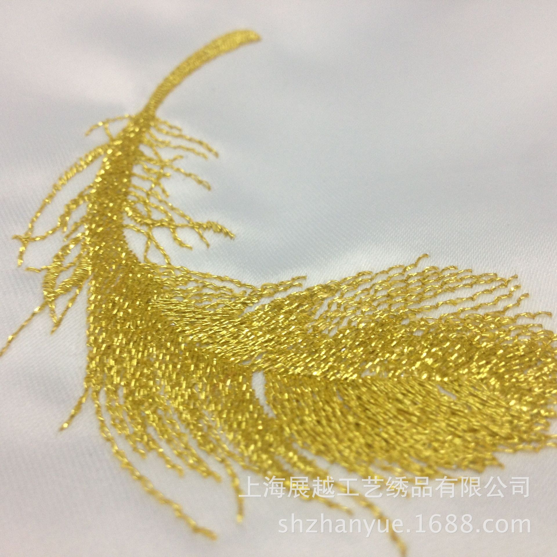 电脑绣花加工diy定制 围巾汉服裁片电绣成衣刺绣logo生产代工厂-阿里巴巴