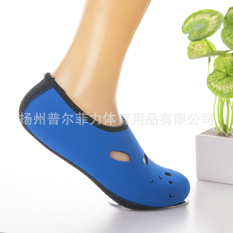 潜水料浮潜沙滩袜 保暖冬泳冲浪袜子 男女户外游泳涉水溯溪鞋袜