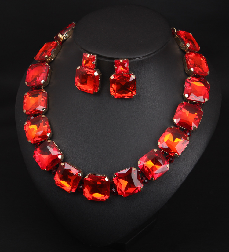 136g Weight Artificial Gemstones Inlay Material Necklace Classification Copper Chain Material 1 Set Quantity Lady Geometric Gold Plated Artificial Gemstones Glass Glass Copper Wholesale Necklace