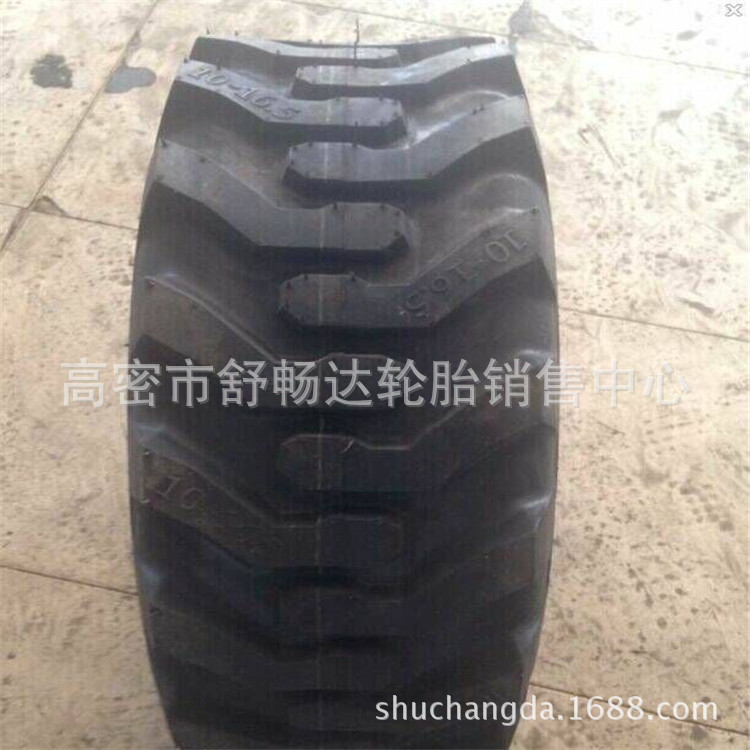 现货销售10.5-20 两头忙工程轮胎 八字花纹 挖掘机轮胎