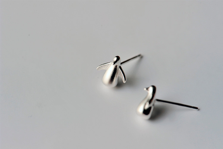 New Fashion Penguin Alloy Electroplating Gold Silver Solid Earrings Wholesale display picture 7