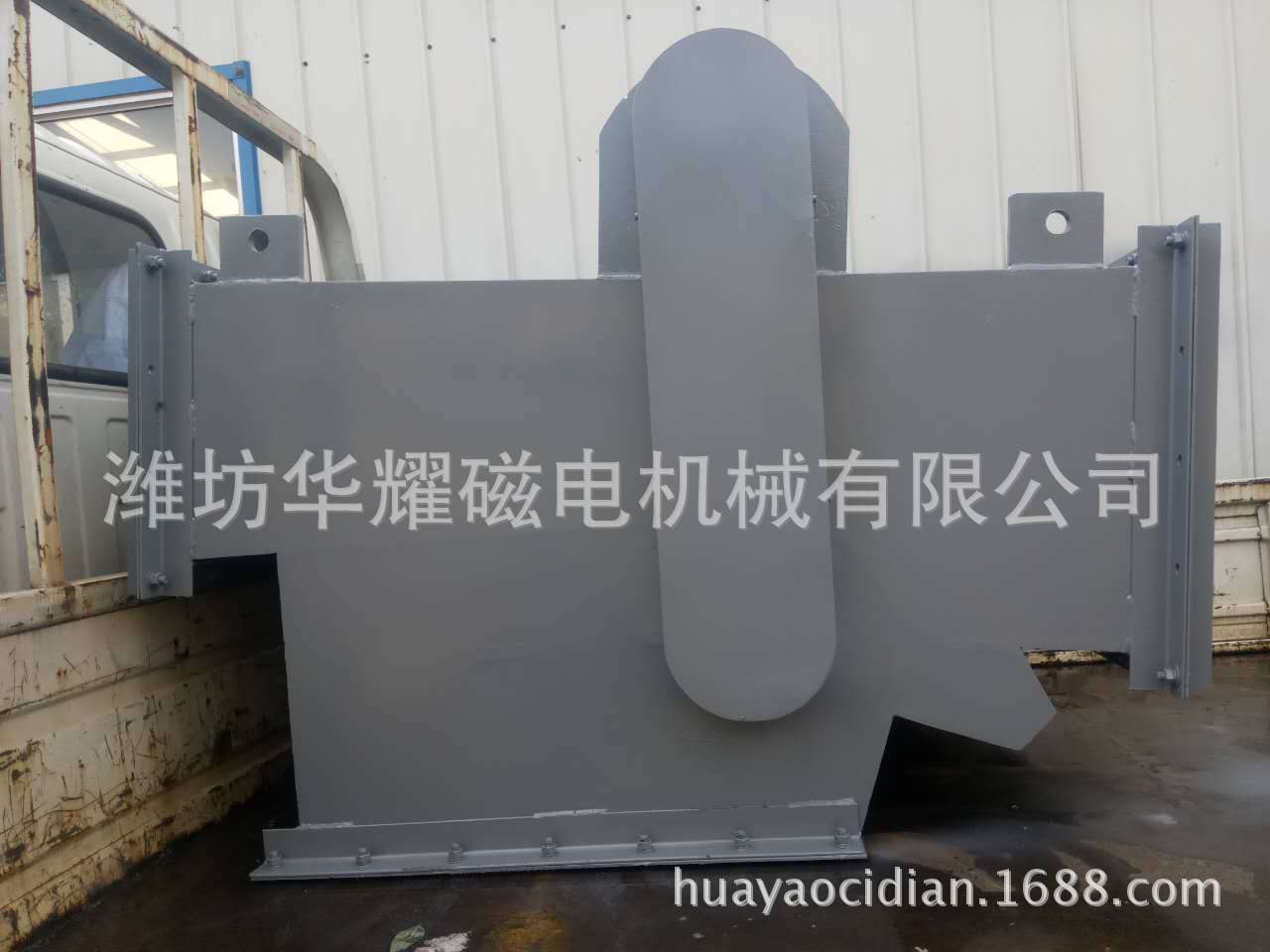 管道式自动除铁器 永磁自卸式除铁器 管道除铁器厂家潍坊华耀