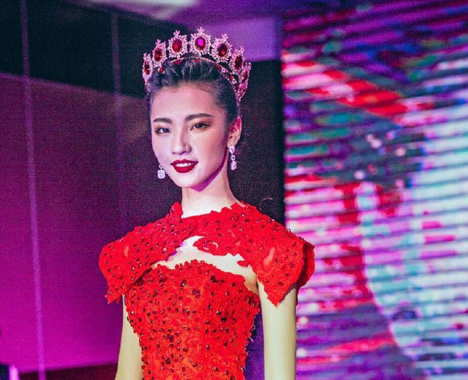 2017新款新娘头饰 个性皇冠新娘公主满冠婚纱配饰 圆冠发饰生日礼