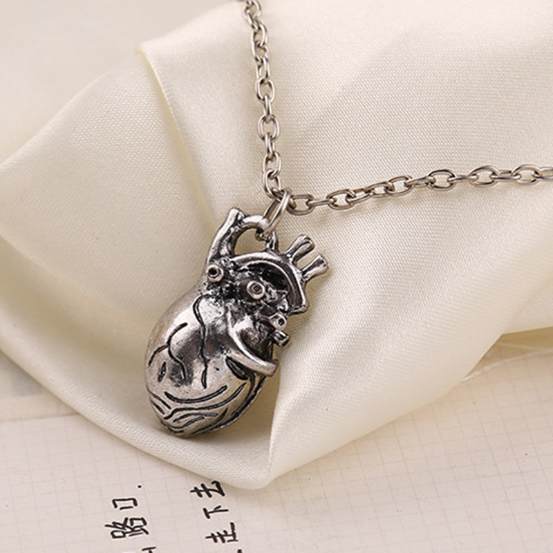 New fashion anatomical heart pendant necklace wholesale