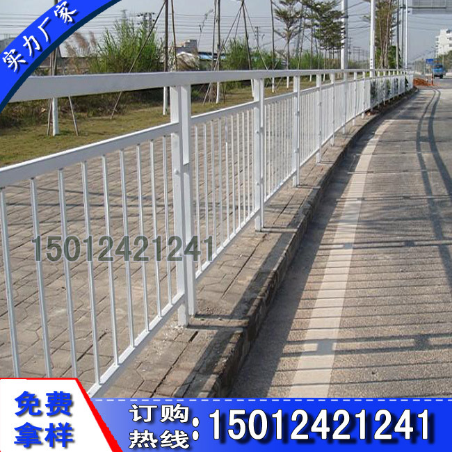 甲型市政護欄08