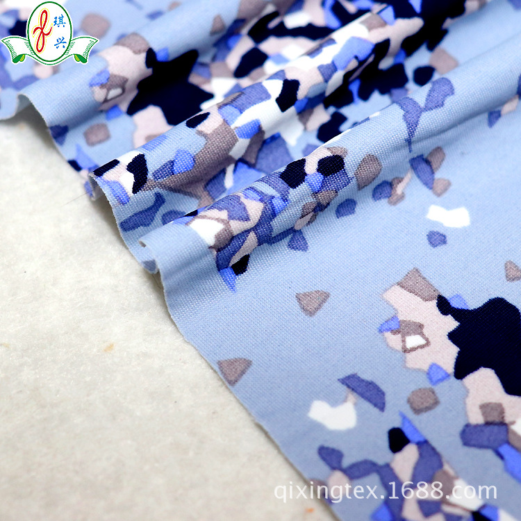 ����Ӿ�²��� ���ڰ�����ʮ��ǳ��ɫӡ��Ӿװ���� ϸ����