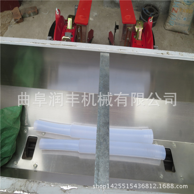 带胶轮的蔬菜播种机 长寿县播种机产品多多