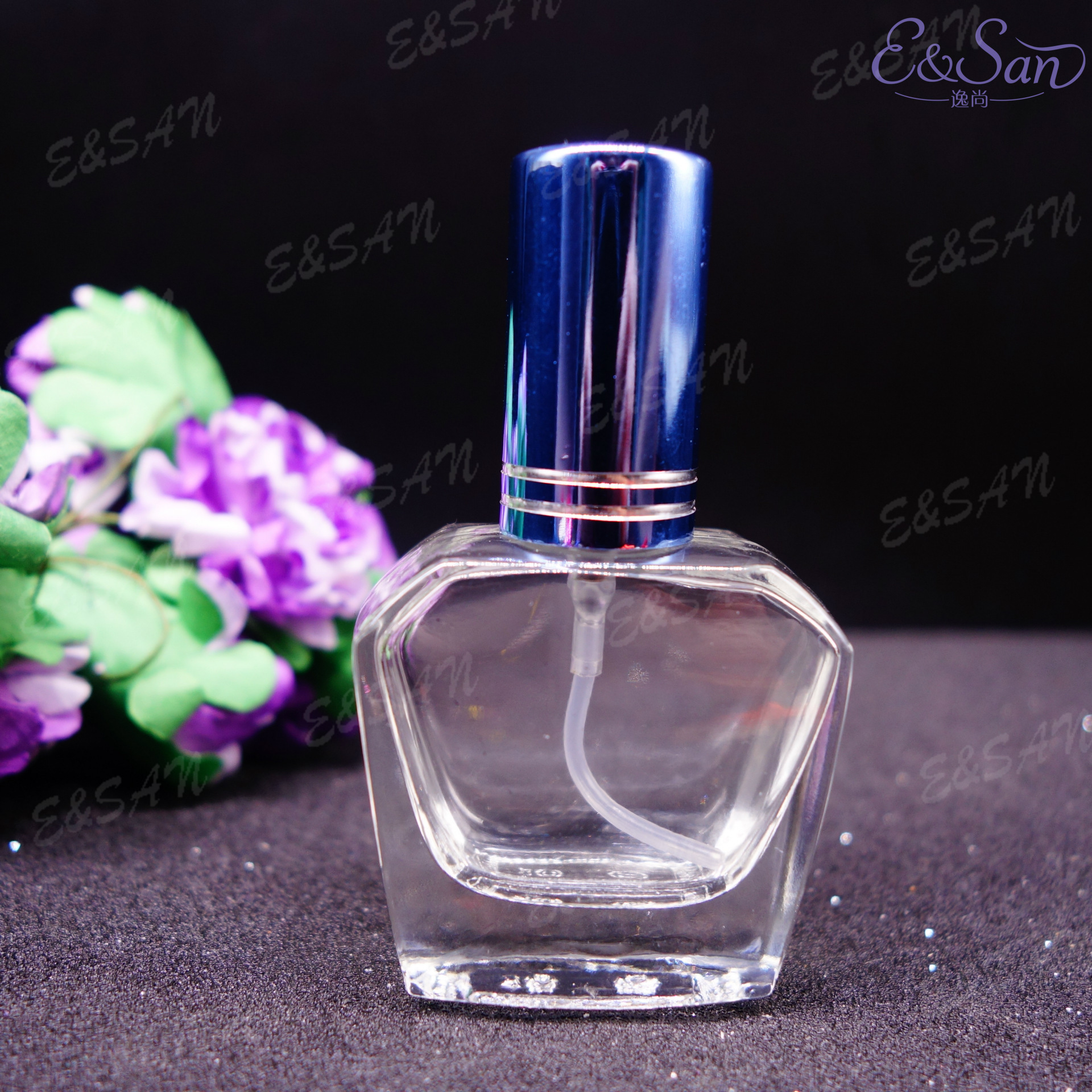 批发FX557-15ML圆四方透明瓶香水瓶喷雾瓶玻璃瓶空瓶化妆品瓶