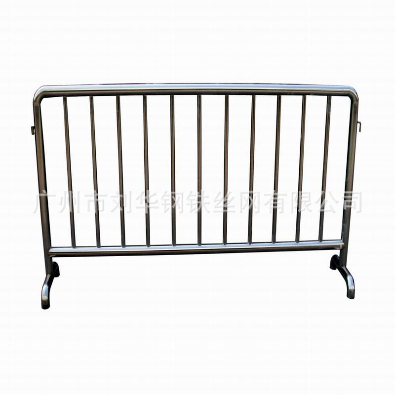 厂家直销不锈钢铁马 2米长304不锈钢铁马护栏临时移动铁马围栏