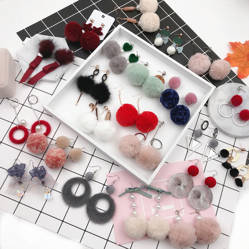 韩版秋冬时尚毛绒毛球耳环 百搭长款珍珠星星防水貂毛耳坠女混发