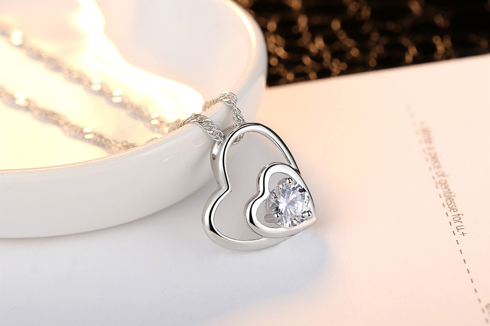 Elegante Señora Estilo Clásico Forma De Corazón Aleación Enchapado Embutido Circón Mujeres Collar Colgante display picture 3