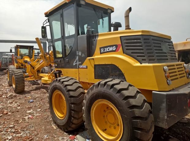 供应徐工180平地机，新款式