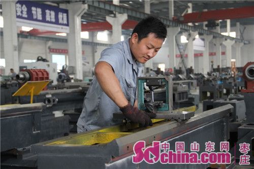 ɽ����³��   ������ʽ���س���CK6152    ���崲��