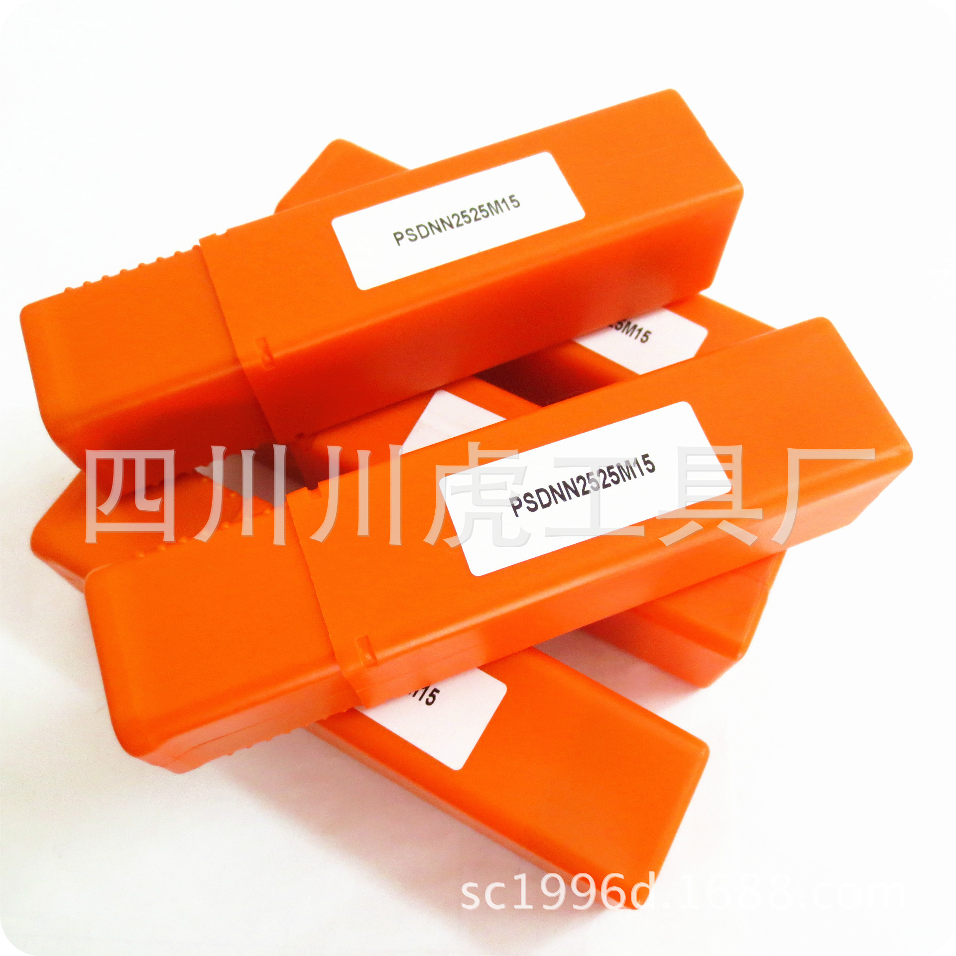 四川天虎杠杆式外圆车刀/P型45°倒角车刀：PSDNN2525M15