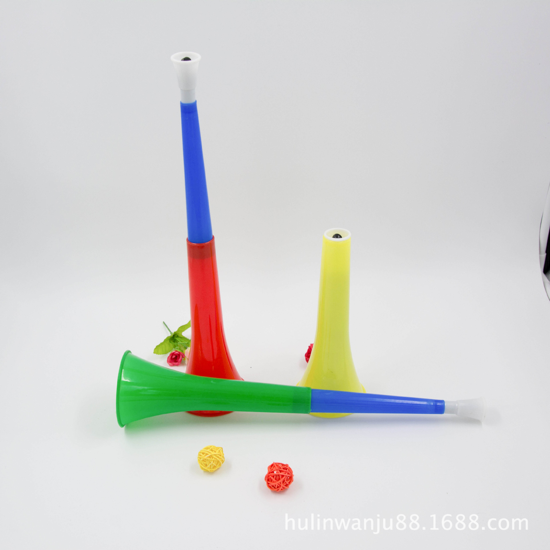 Dos bocinas de plástico retráctiles grandes bocinas de fan bocinas de color bocinas apoyos juguetes para niños