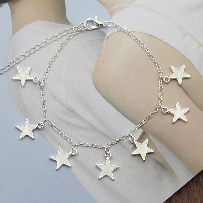 Hot Selling Simple Five-pointed Star Fluorescent Fashion Luminous Love Bracelet display picture 9