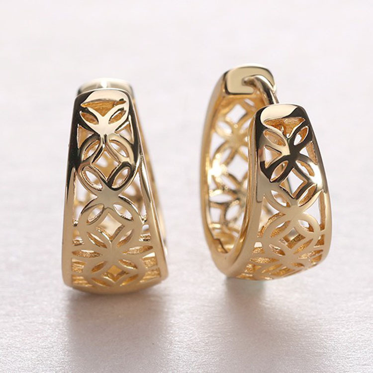 fashionable retro earrings