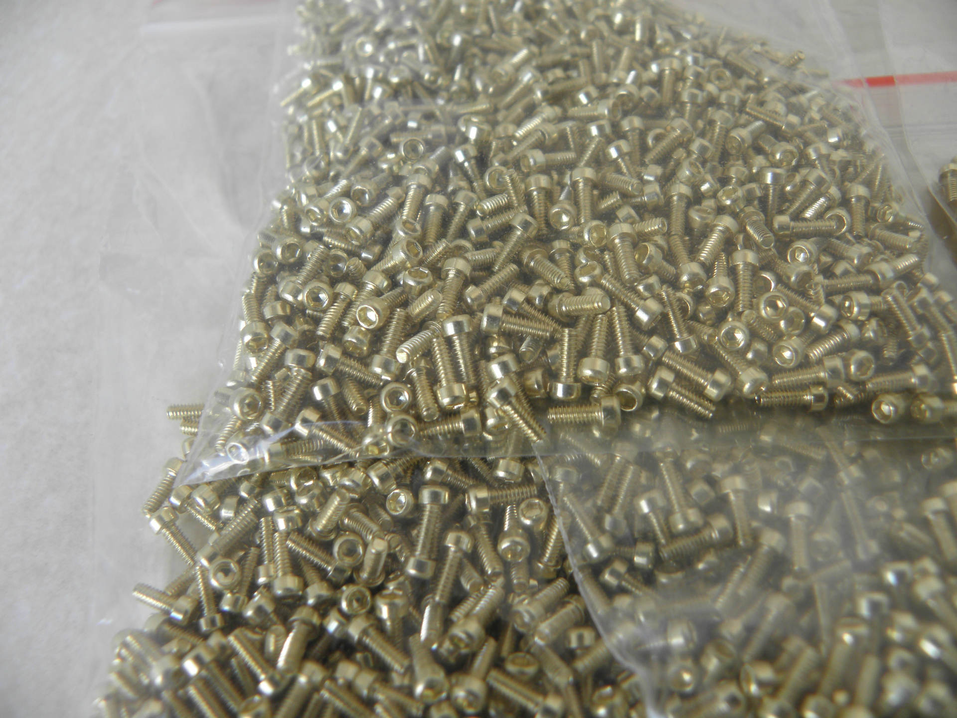 ASM焊线机劈刀螺丝，1.4x6mm铜螺丝批发