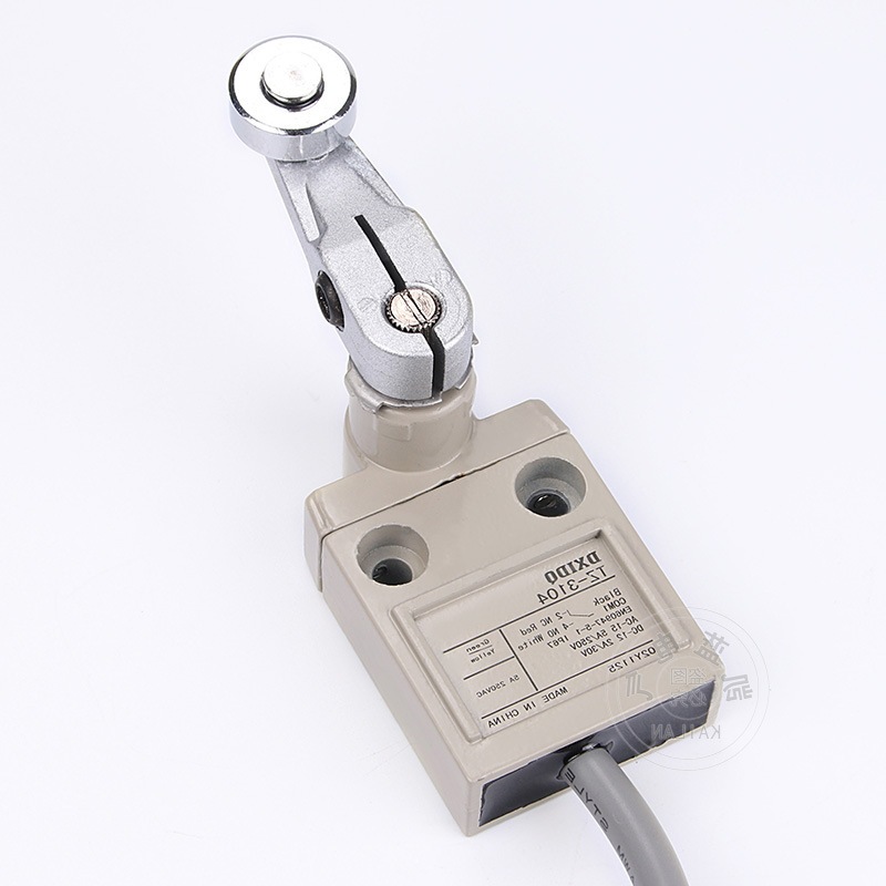 现货批发行程开关TZ-3104 限位开关 密封防水型 带1米线