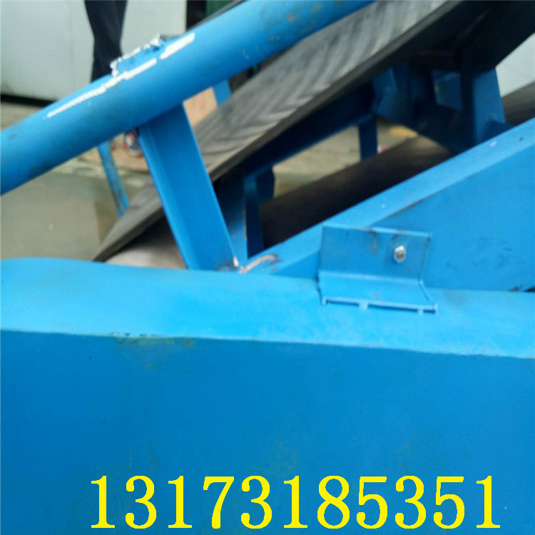 888579413856371859