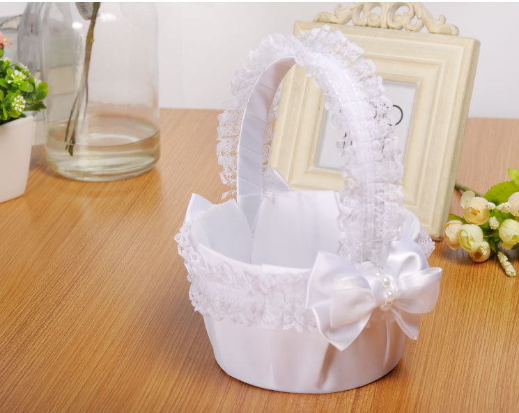 Western-style wedding, white lace trim, creative bow, bride's wedding candy basket, flower boy scattering flowers, wedding props detail image 10