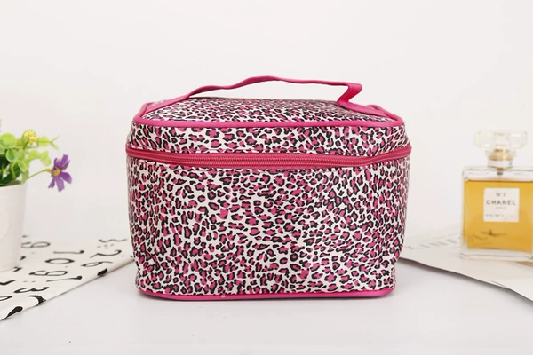 Red leopard print
