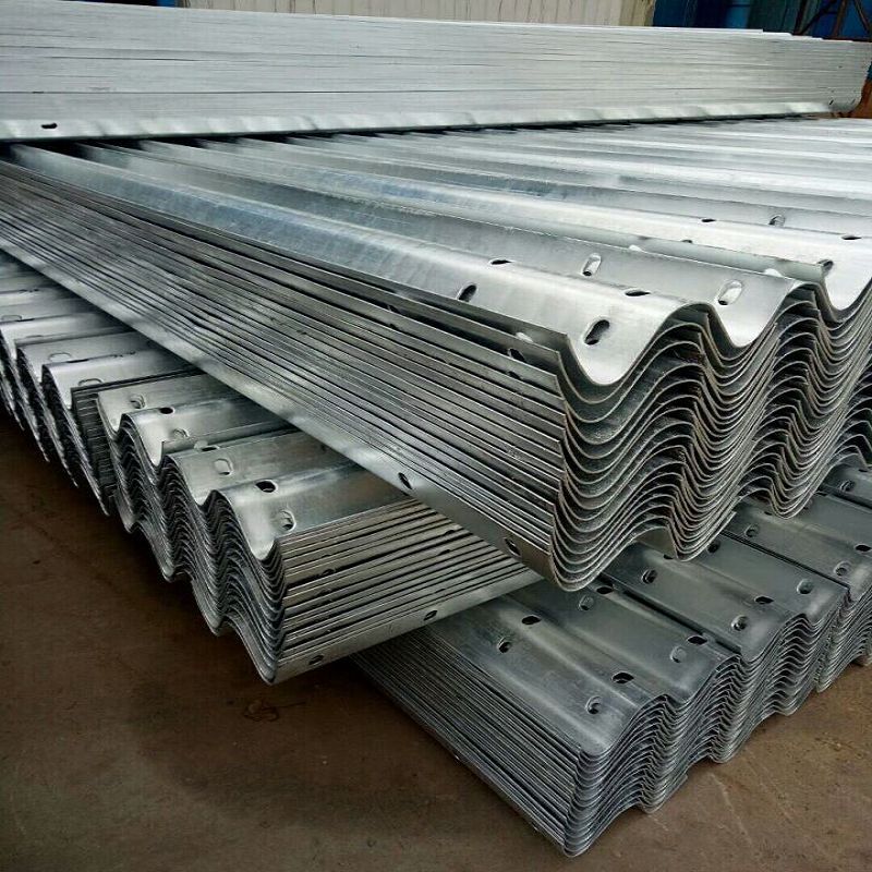 广州波形护栏厂家供应公路防撞栏 波形梁护栏板 非标3波道路护栏