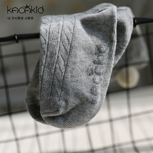 Children's mid-calf socks wholesale autumn and winter new ins solid color children's socks for men and women baby sweat-absorbent, deodorant and anti-slip class A cotton socks