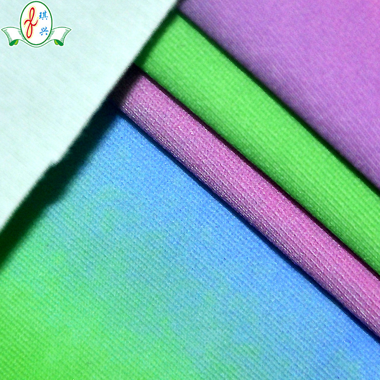 �㶫������֯���ϵ���Ӿװ���� ���ڰ�����ɫ����ӡ��ϸӾ�²�