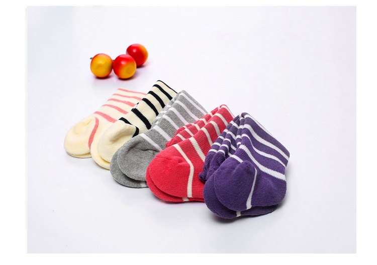 Thick baby socks for warmth