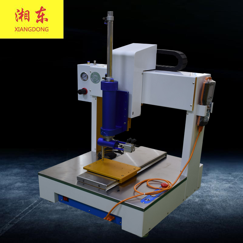 新款热卖自动高速点胶机 高速稳定定量打胶机全自动滴胶机钣金机