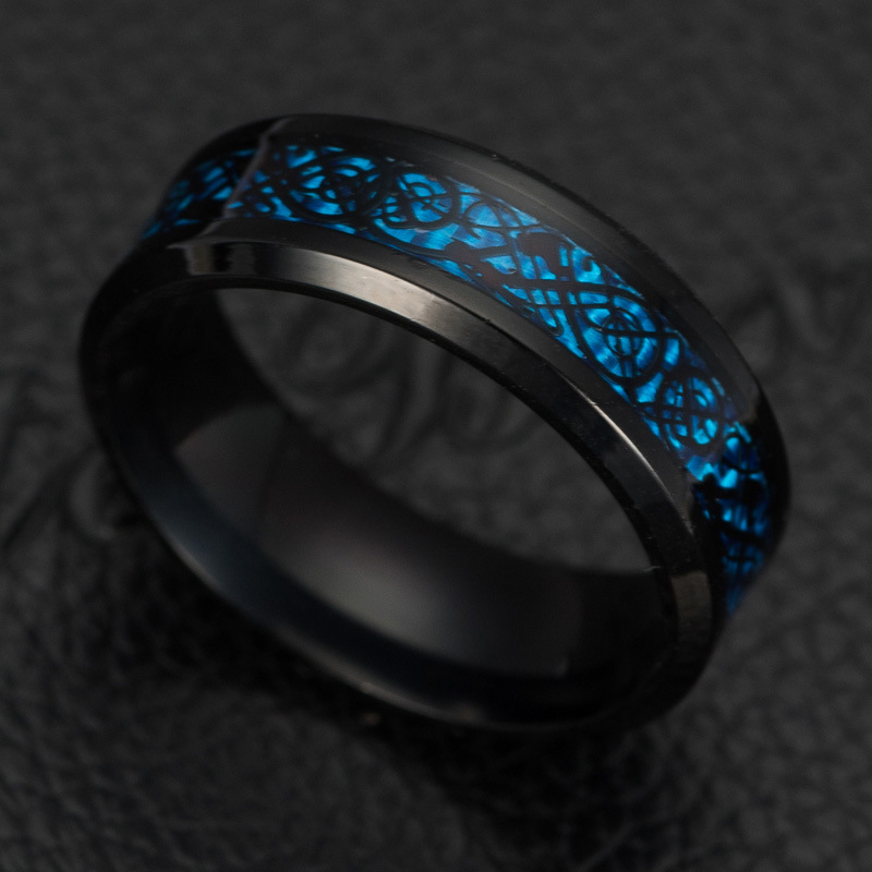 Fashion Titanium Steel Carbon Fiber Dragon Pattern Ring display picture 6