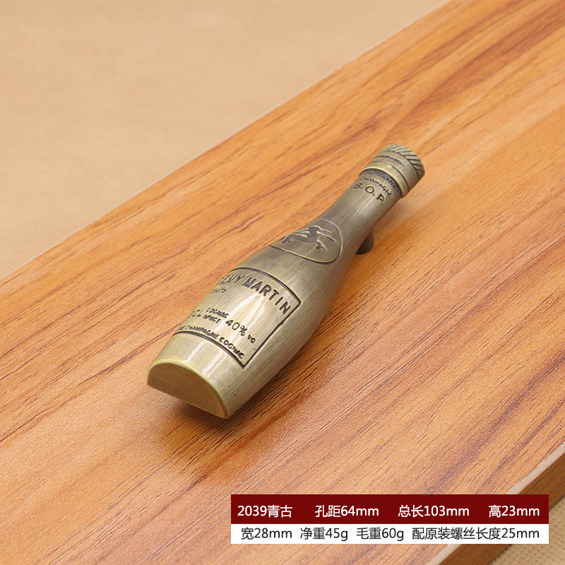 Clásico retro antiguo cobre botella de vino muebles manejar vino gabinete puerta cajón estilo europeo verde rojo antiguo mango de aleación de zinc