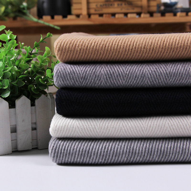 现货批发新款秋冬斜纹面料人字呢粗纺大衣时装女装粗纺人字呢