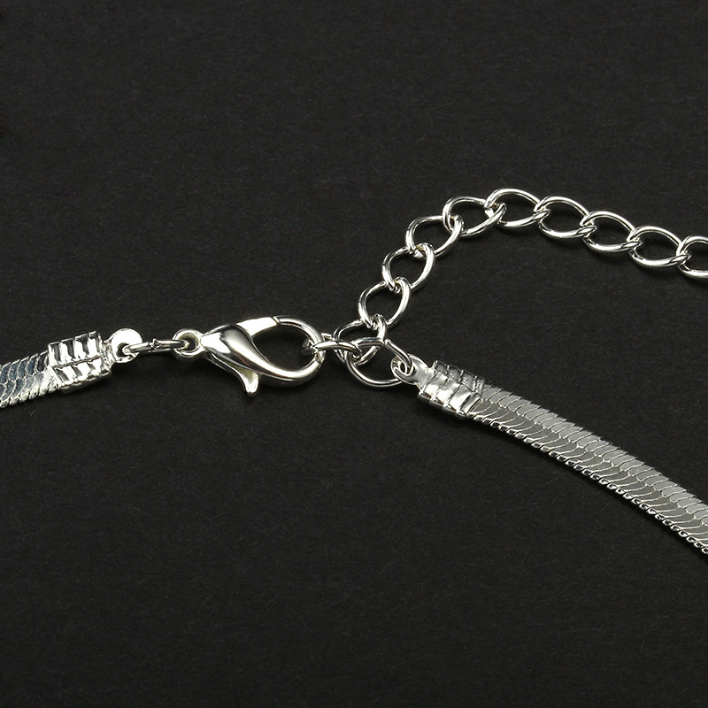 New flat snake bone chain bare chain simple silver collar short clavicle blade chain men and women j