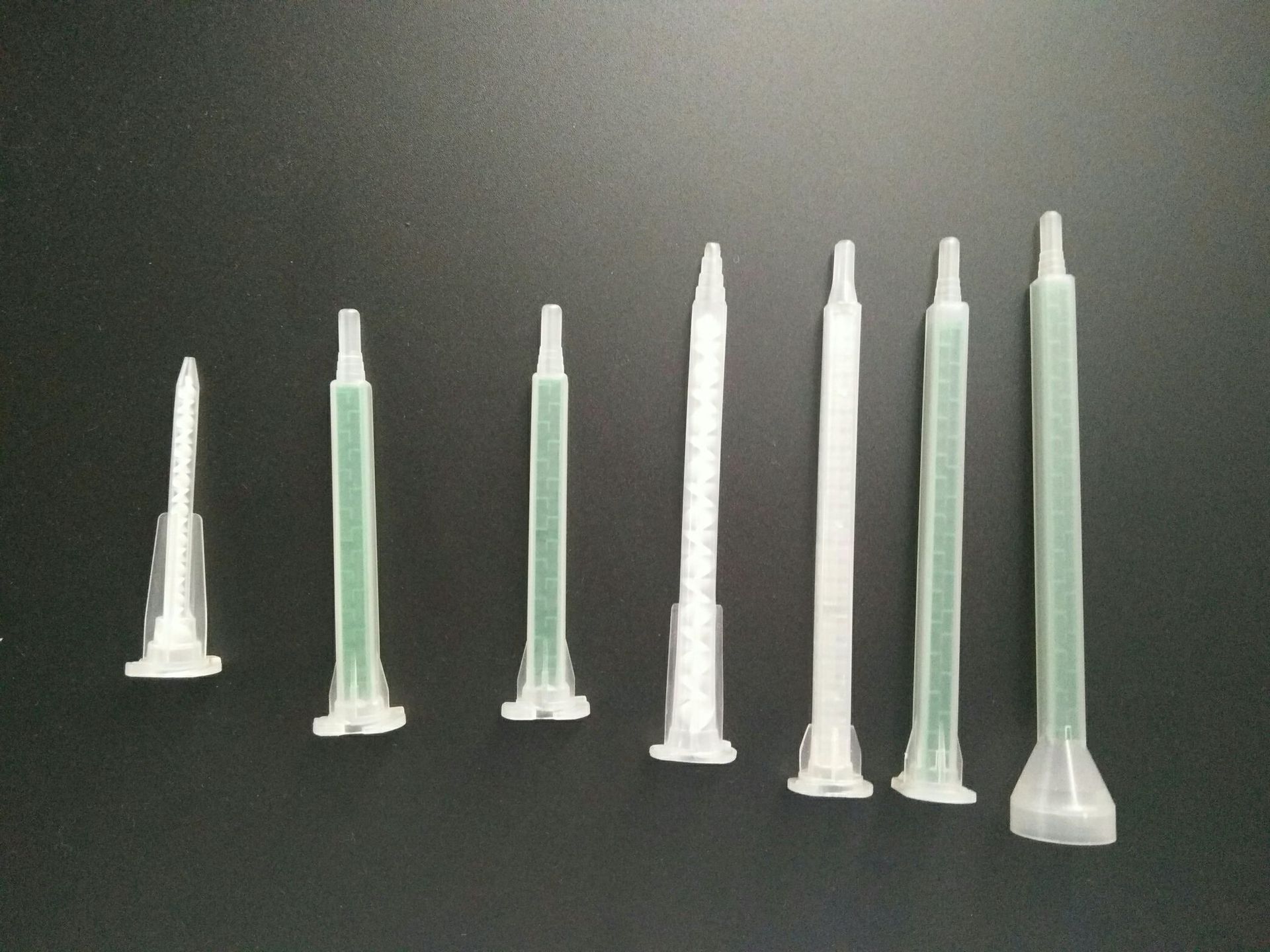 厂家供应--混合管--方形绿色--83MM长混胶嘴 AB针筒混合塑料管