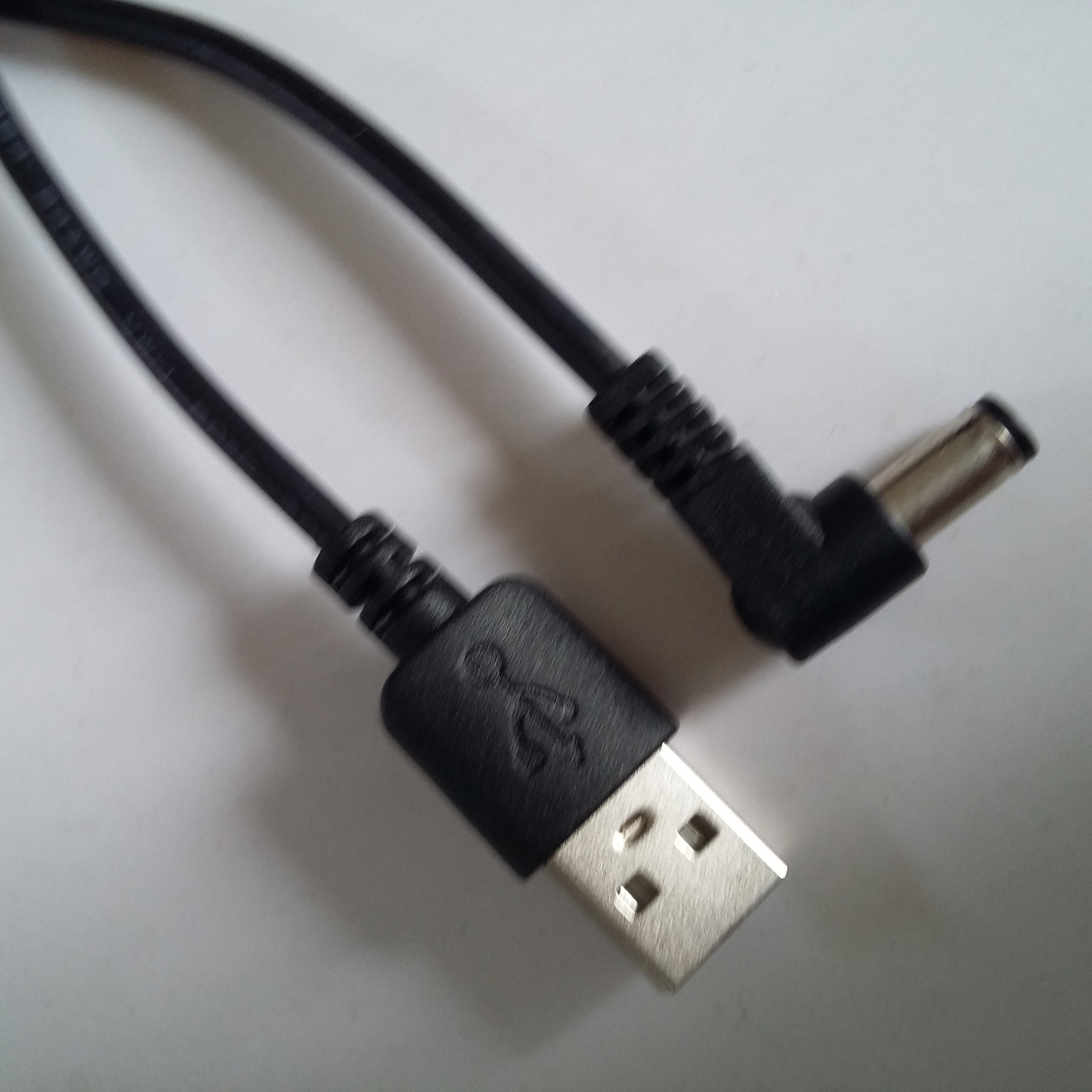 生产DC插头电源线音叉公头DC线尾部带卡子DC线