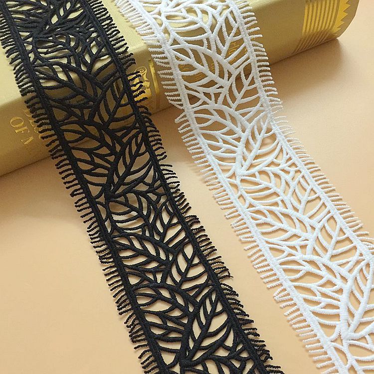 厂家直销刺绣蕾丝牛奶丝花边条码 牛奶丝水溶单边花边 眼睫毛花边