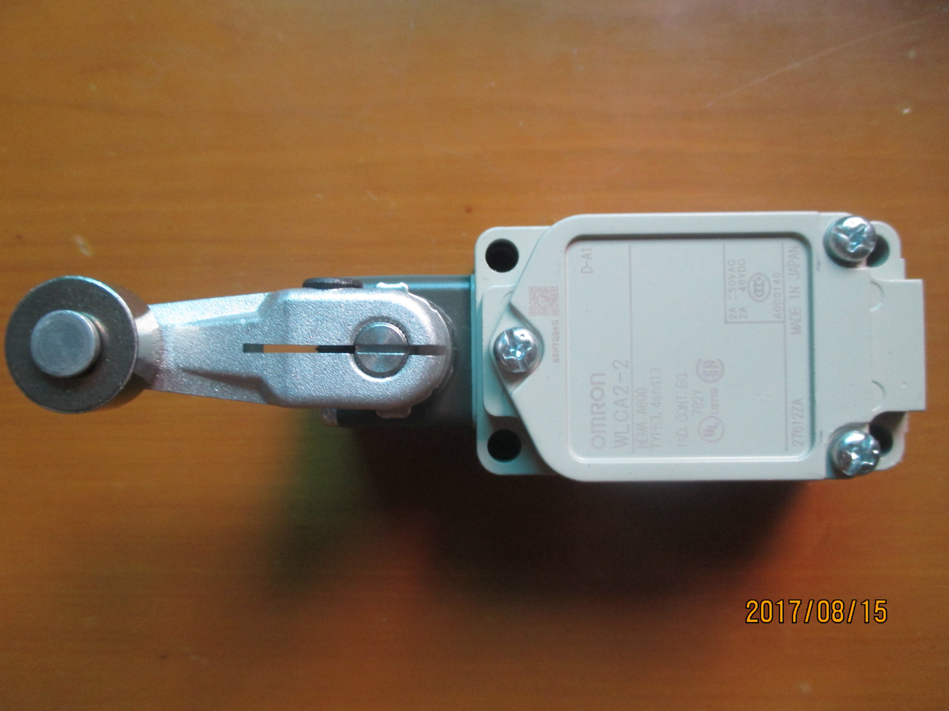 供应全新原装正品欧姆龙行程开关WLCA2-2