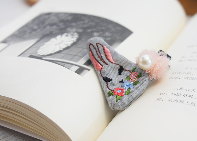 Fabric Embroidery Cute Rabbit Cartoon Hairpin Hair Accessories display picture 4