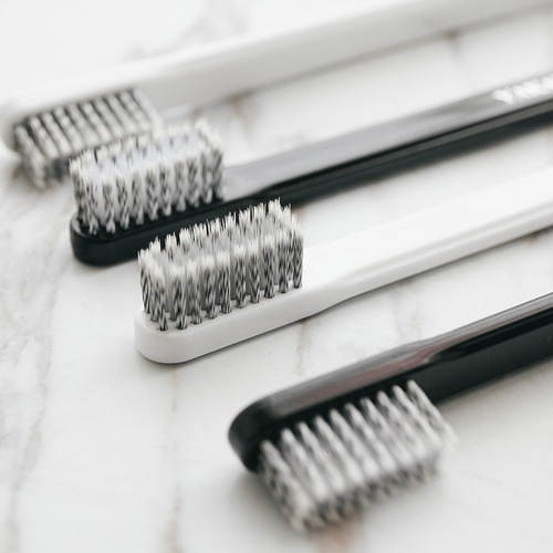 Yakang Japanese Spiral Hair Whitening Couple's Small Head Toothbrush Manufacturer, Travel Independent Packaging