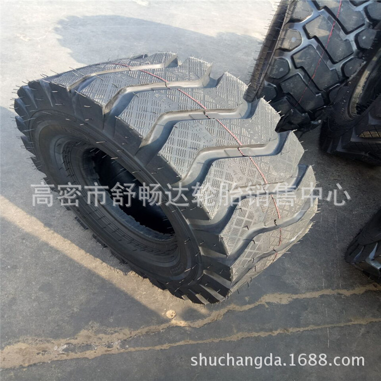 现货供应20.5-16矿用铲车轮胎 工程轮胎
