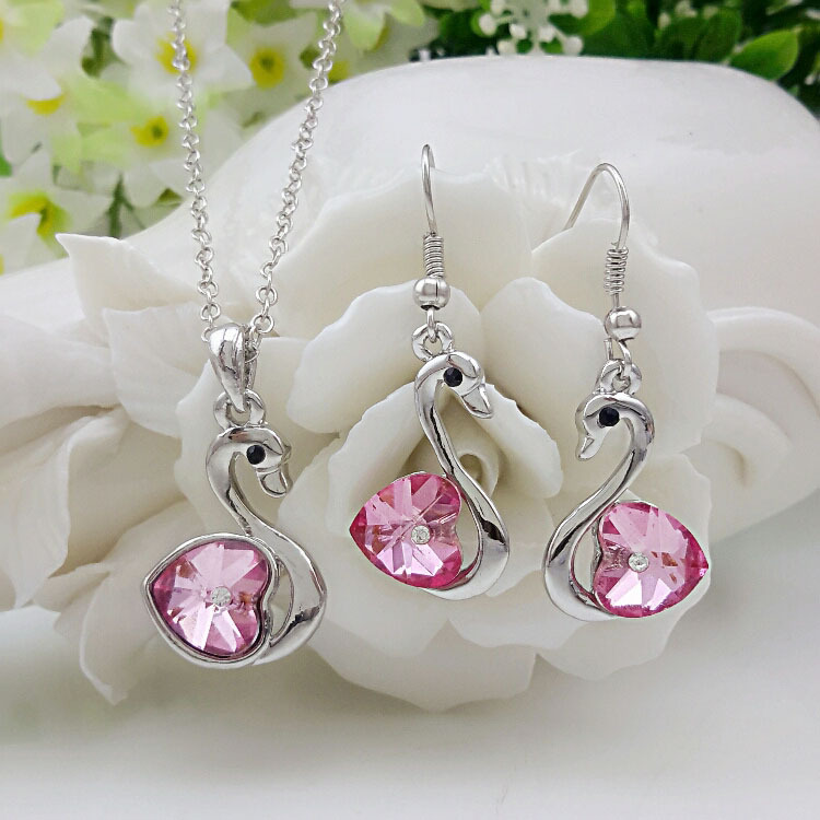 Fashion Jewelry Wholesale Swan Crystal Earrings Necklace Set display picture 1