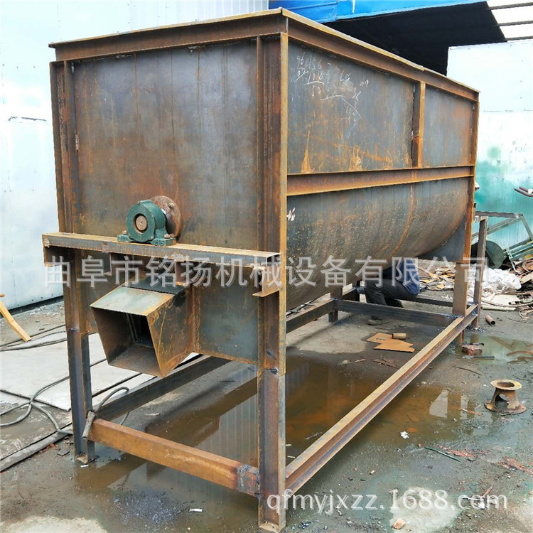 伊春全自动上料饲料搅拌机卧式饲料粉碎搅拌机