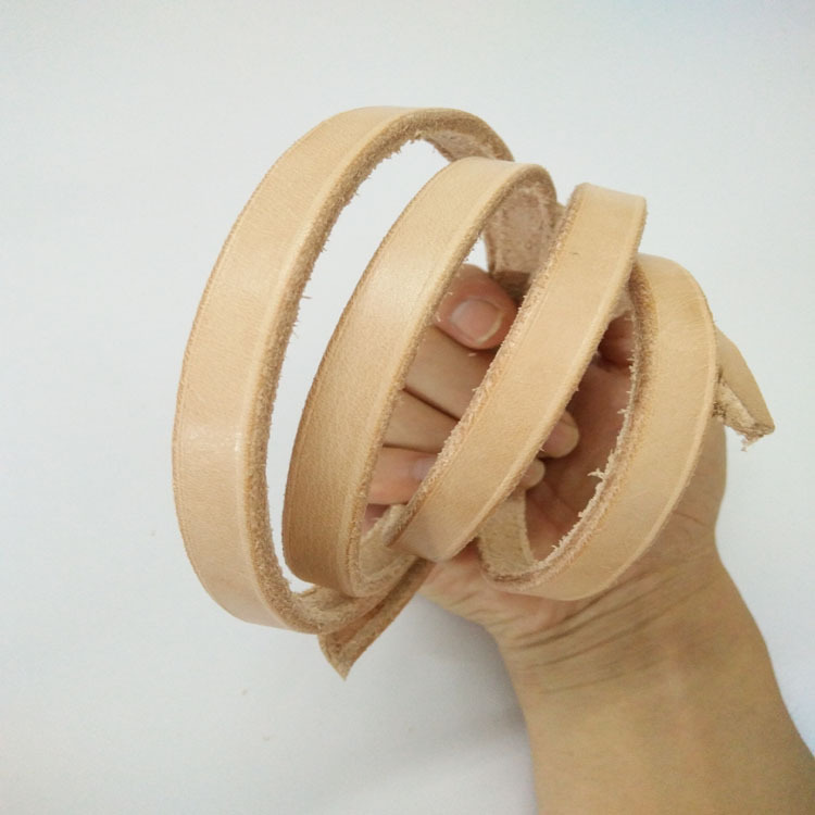 4.5mm厚宠物牵引绳 背带 吊带 皮绳 肩带 皮圈耐拉头层牛E18