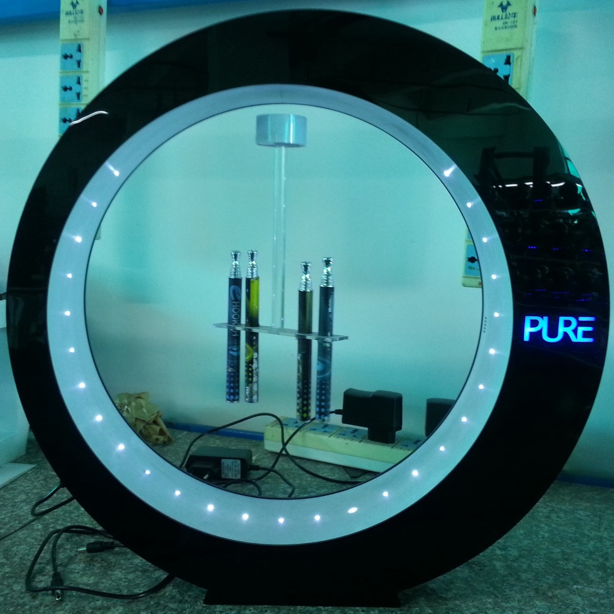 磁悬浮化妆品展示架/LED透光LOGO/亚克力展架各种产品展示架 厂家