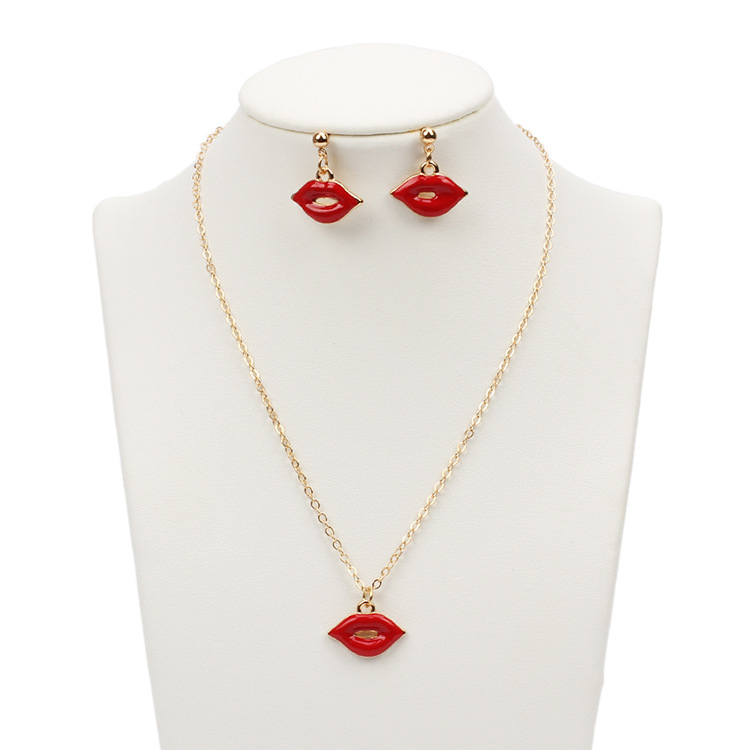 Hot-selling Jewelry Bracelet Earrings Necklace Set Creative Red Lips Necklace Set display picture 6